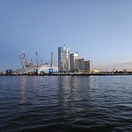 Luxury Apartment In Canary Wharf Londra Exterior foto